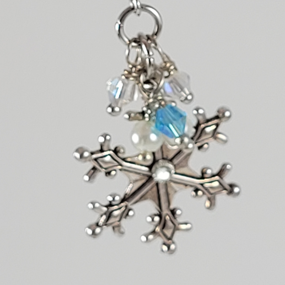 Snowflake Holiday Charm Silver Metal Dangle Earrings - Picture 4 of 4